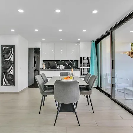 Charming Las Americas, Terrace, Fiber, Pool Daire